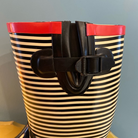 Navy Blue and White Striped Rubber Boots with Pink Detail - Size 10 (NWOT) - Picture 3 of 5